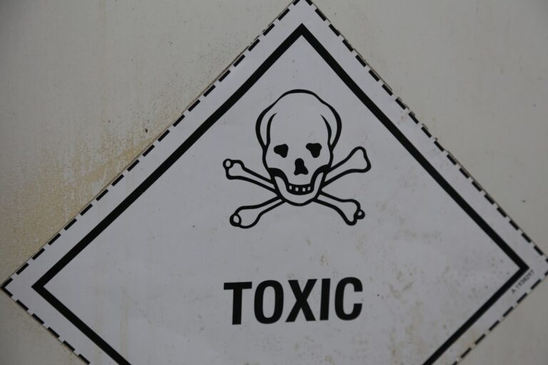 Allislamicdua Photo Toxic workplace signs
